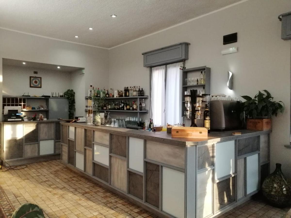 Villa Nasti Hotel Ristorante Canzo Luaran gambar