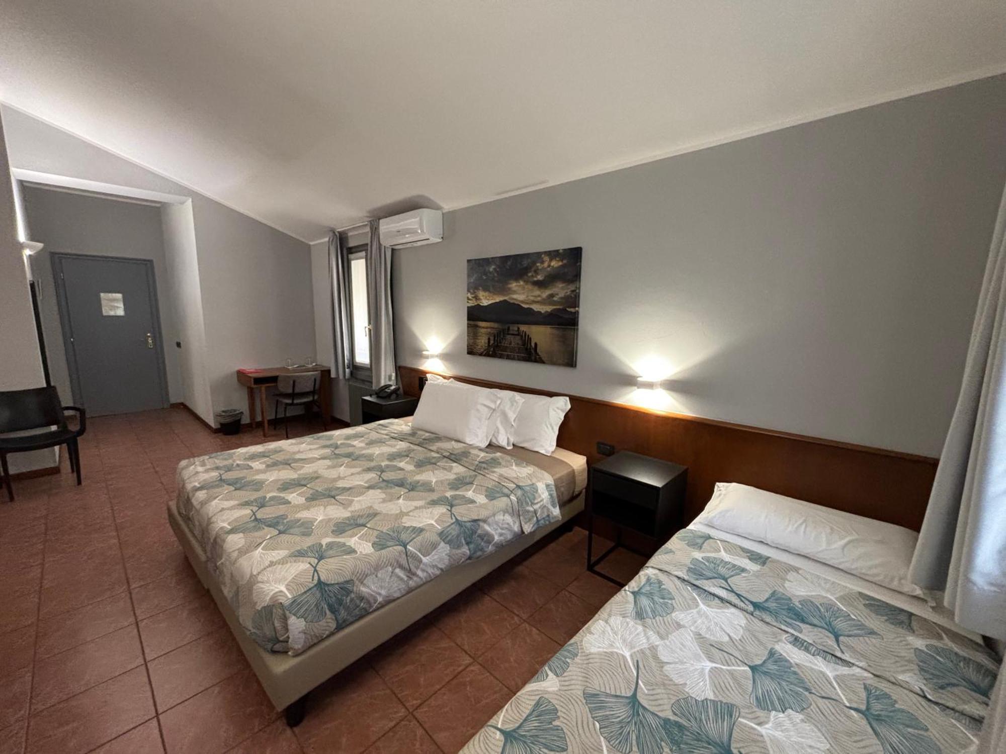 Villa Nasti Hotel Ristorante Canzo Luaran gambar