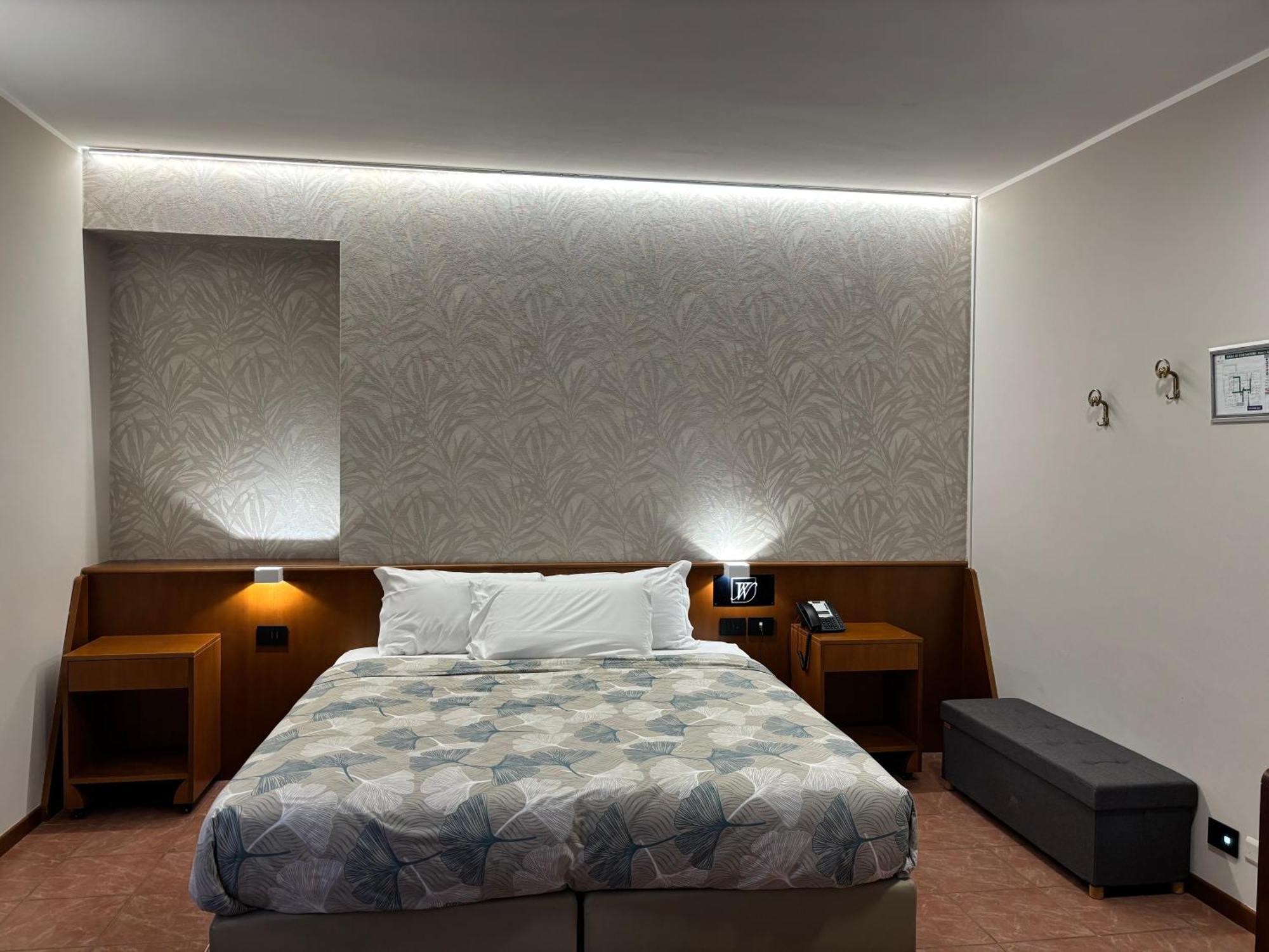 Villa Nasti Hotel Ristorante Canzo Luaran gambar
