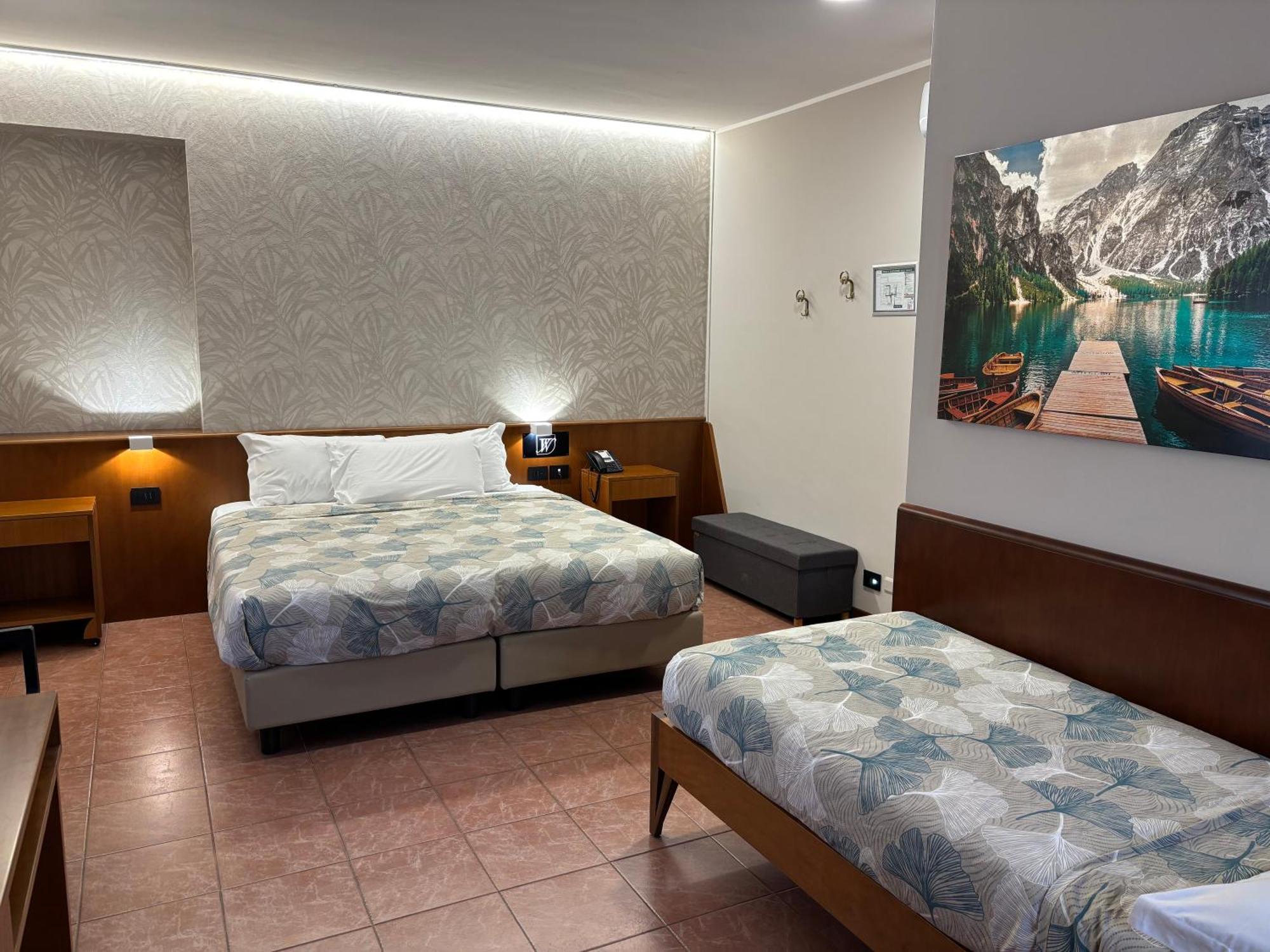 Villa Nasti Hotel Ristorante Canzo Luaran gambar